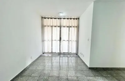 Apartamento com 2 quartos para alugar na Rua ÂNgelo Seleghin, Bloco 2, 9116, Jardim Parati, Marília