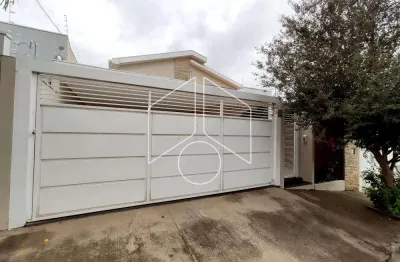 Casa com 3 quartos para alugar na Rua José Luiz de Oliveira Bueno, 1081, Jardim Nazareth, Marília