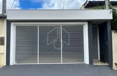 Casa com 3 quartos para alugar na Rua Izaias Profeta do Espírito Santo, 1133, Jardim Cavallari, Marília