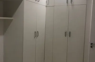 Maravilhoso apartamento com vista livre, sol da manhã, ótimo andar.
