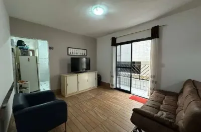 Apartamento de 1 quarto amplo com sacada e vaga em vila tupi praia grande sp