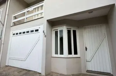 Casa com 3 quartos para alugar na Colina Sorriso, Caxias do Sul 