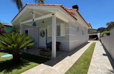 Casa com 3 quartos à venda na Cidade Nova, Caxias do Sul 