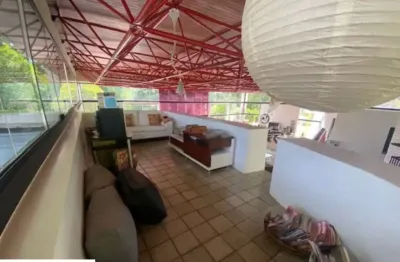 Casa de luxo à venda em lauro de freitas-ba, bairro portão! 4 quartos, 4 suítes, 7 banheiros, 600m² de área!