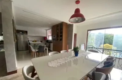 Imponente mansão de 6 quartos e 6 suítes, 850m², à venda no bairro Portão em Lauro de Freitas-BA!