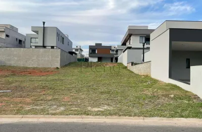Terreno à venda com 420 m² no Residencial Arborais, Campinas.