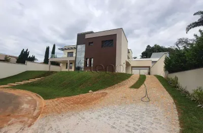 Sobrado à venda em valinhos, dois córregos, com 4 quartos, com 483.43 m²