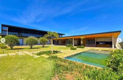 Sobrado à venda em bragança paulista, condomínio quinta da baroneza ii, com 6 suítes, com 1111.33 m²