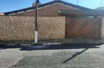 Casa à venda em vinhedo, centro, com 3 quartos, com 150 m²