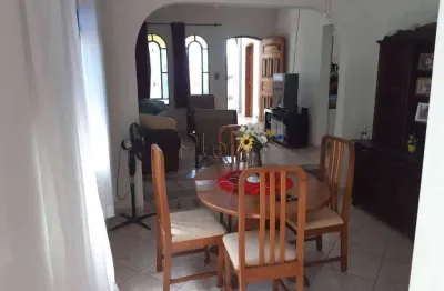 Casa à venda com 3 quartos no vila clayton, valinhos.