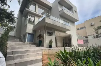 Casa à venda com 3 suítes no condomínio recanto dos paturis, vinhedo.
