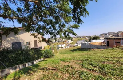 Terreno à venda com 810 m² no condomínio residencial terras de santa teresa, no bairro distrito industrial em vinhedo.