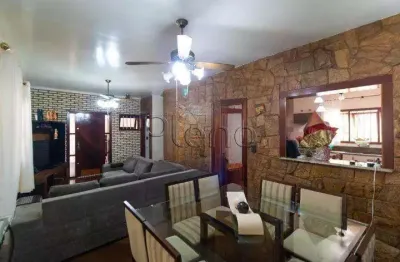 Casa à venda em campinas, vila marieta, com 3 suítes, com 325 m²