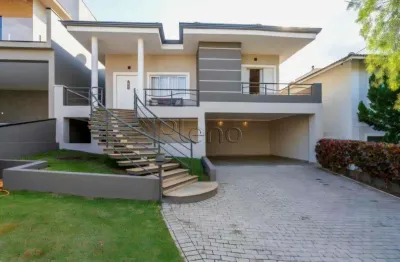 Casa à Venda no Condomínio Residencial Terras de São Francisco, no bairro Pinheirinho em Vinhedo.