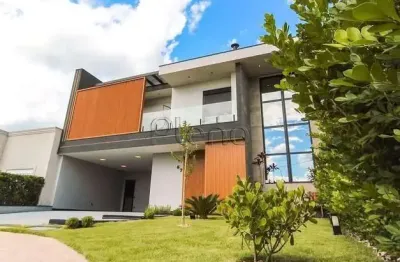 Sobrado à venda em indaiatuba, residencial beira da mata, com 3 suítes, com 308 m²