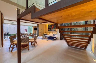 Sobrado à venda em Campinas, Loteamento Alphaville Campinas, com 4 suítes, com 479 m²