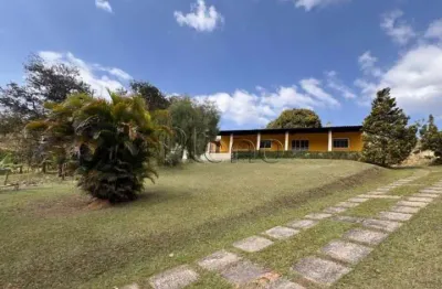 Chácara à venda em Itu, Chácaras Monte Verde, com 3 quartos, com 2700 m²