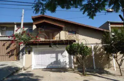 Sobrado à venda em Campinas, Vila Aeroporto, com 4 quartos, com 315 m²