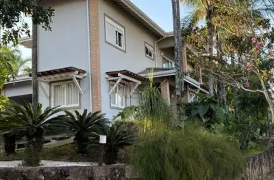 Casa a venda no Condomínio Millenium em Valinhos, no pairro Jardim Recanto.