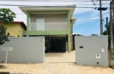 Sobrado à venda em Valinhos, Jardim Pinheiros, com 3 suítes, com 211 m²