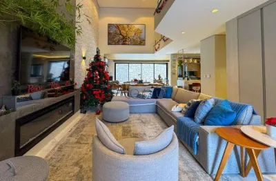 Sobrado à venda em Campinas, Swiss Park, com 4 suítes, com 317 m²