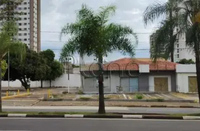 Casa à venda e para alugar em Campinas, Vila Itapura, com 8 quartos, com 540 m²