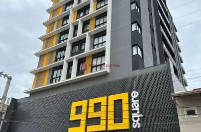 Apartamento 2 suítes - 990 square, centro - navegantes. patricia cousseau imóvei