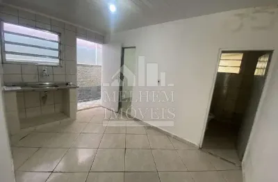 Casa com 2 quartos para alugar na Rua Invasão dos Holandeses, Vila Sabrina, São Paulo