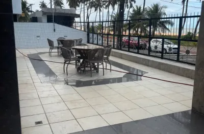Apartamento de dois quartos à beira mar do cabo branco.