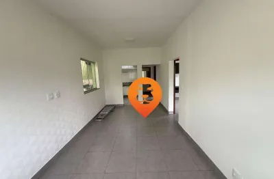 Casa com 3 dormitórios para alugar, 137 m² por R$ 5.054,37/mês - Pompéia - Belo Horizonte/MG