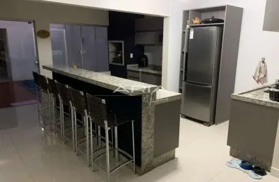 Sobrado à venda com 4 quartos, sendo 3 suítes e 1 suíte master, 204m , cambé pr