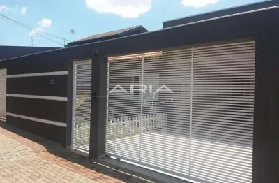 Duas casas à venda no mesmo terreno, no jardim bandeirantes, oeste de londrina.