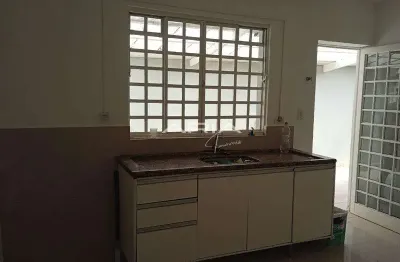 Casa com 3 quartos para alugar na Rua Virgílio Jorge, San Remo, Londrina
