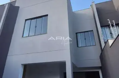Sobrado geminado à venda no columbia  região oeste de londrina