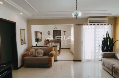 Casa com 3 quartos para alugar na Avenida Aminthas de Barros, 562, Ipanema, Londrina