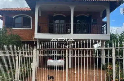 Casa com 5 quartos à venda na Rua Newton Braga, 22, Santos Dumont, Londrina, 320 m2 por R$ 1.280.000