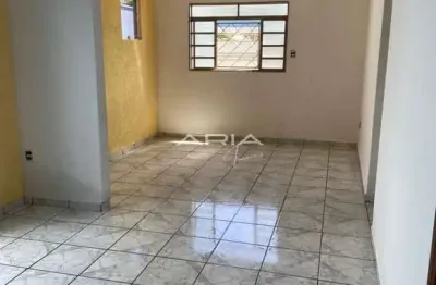 Casa à venda com 3 dormitórios, suíte, área gourmet e garagem para 2 carros