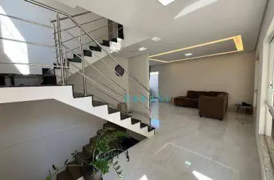 Casa com 4 quartos à venda na rua maria margarida paiva, residencial portinari, varginha, 330 m2 por r$ 1.200.000