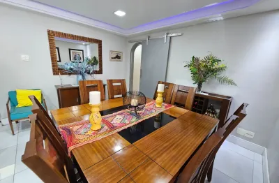 Vendo 3 quartos c/ suite, 160m², dependencia , av. nossa sra de copacabana , quadra da praia.