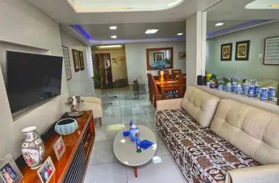 Vendo 3 quartos c/ suite, 160m², dependencia , av. nossa sra de copacabana , quadra da praia.