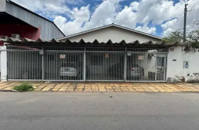 Casa com 3 quartos à venda na rua 11 c/  rua 504, 538, vila abajá, goiânia, 289 m2 por r$ 1.300.000