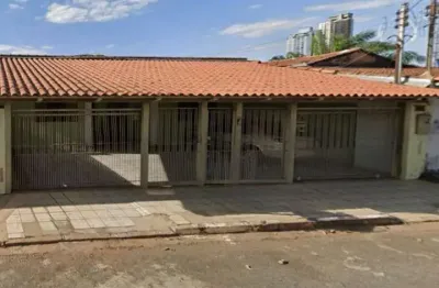Imperdível: casa à venda em goiânia-go, setor coimbra! 4 quartos, 1 suíte, 2 salas, 3 banheiros, 4 vagas, 319m².