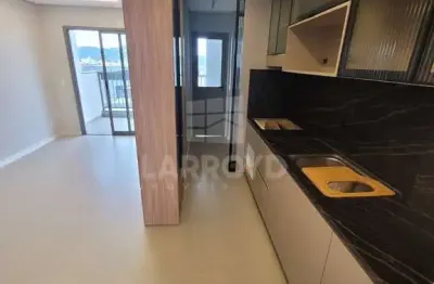 Apartamento com 2 quartos à venda na Avenida Pedro Zapelini, 530, Recife, Tubarão
