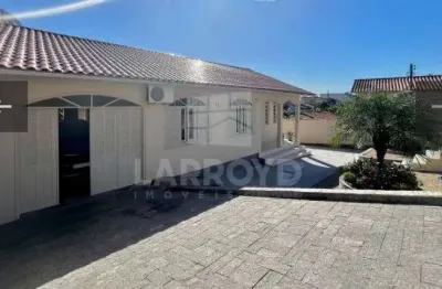 Casa com 3 quartos à venda no Oficinas, Tubarão 