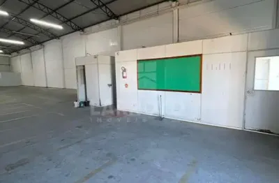 Dois galpões no bairro monte castelo próximo a br-101