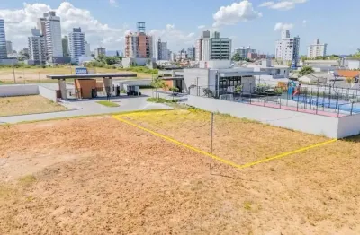 Terreno em condomínio fechado à venda na Avenida Pedro Zapelini, Vila Moema, Tubarão