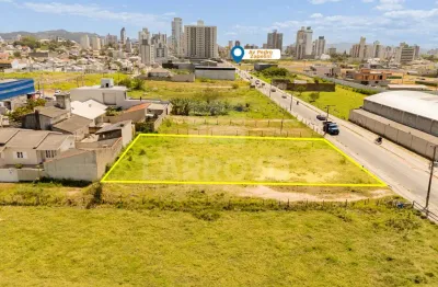 Terreno à venda na Rua Teodoto Tonon, Recife, Tubarão