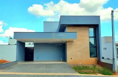 Casa térrea nova e moderna à venda no condomínio sta mônica iii com suíte, espaço gourmet.