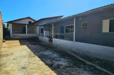Duas casas à venda no bairro tucura, mogi mirim  conforto, espaço e excelente oportunidade de compra