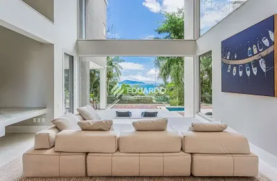 Casa costão estaleirinho – 4 suítes, 524 m², vista panorâmica e rooftop – balneá